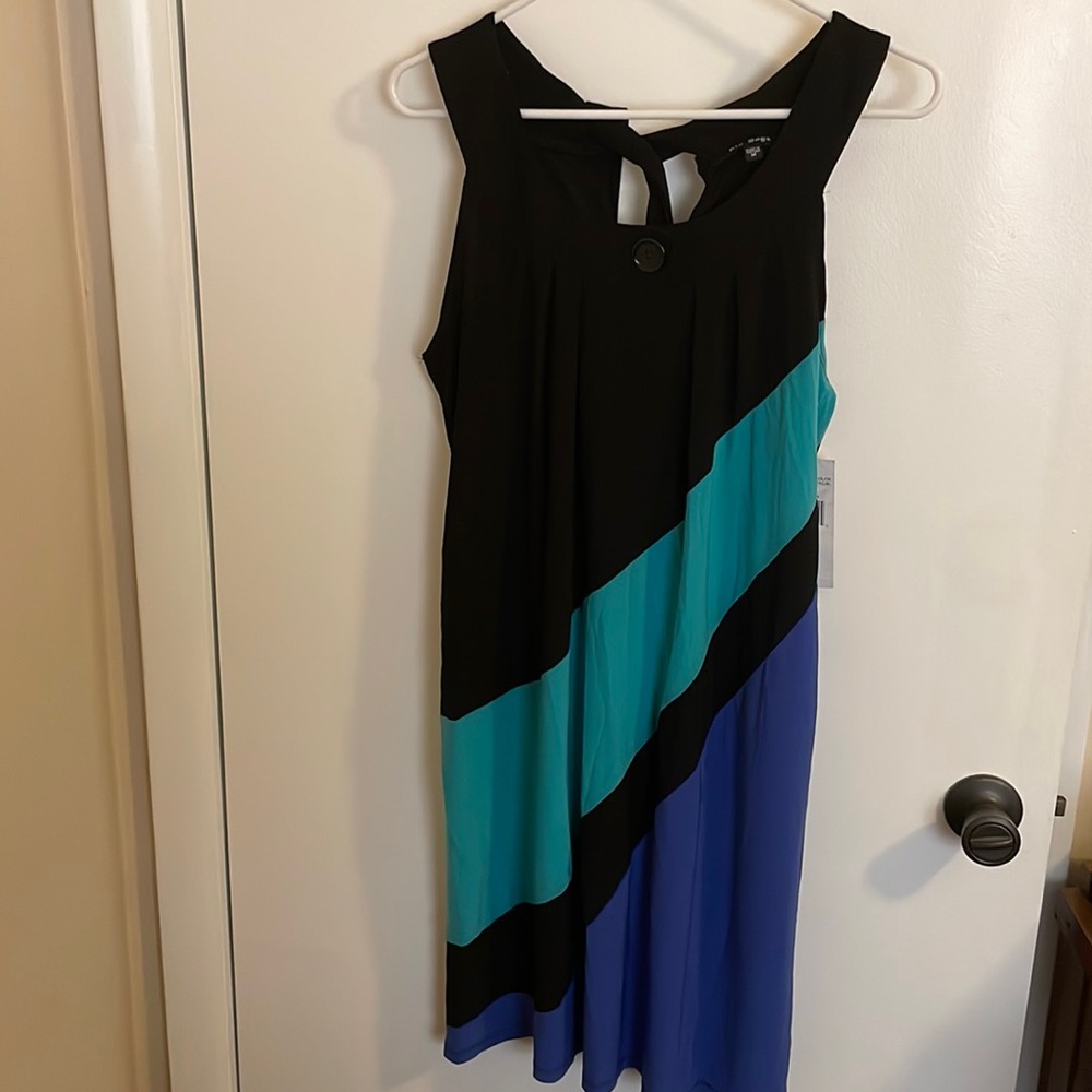 Women’s dress